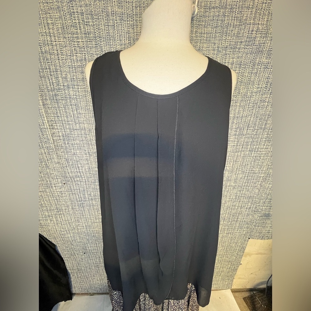 Elegant Black Sleeveless Blouse